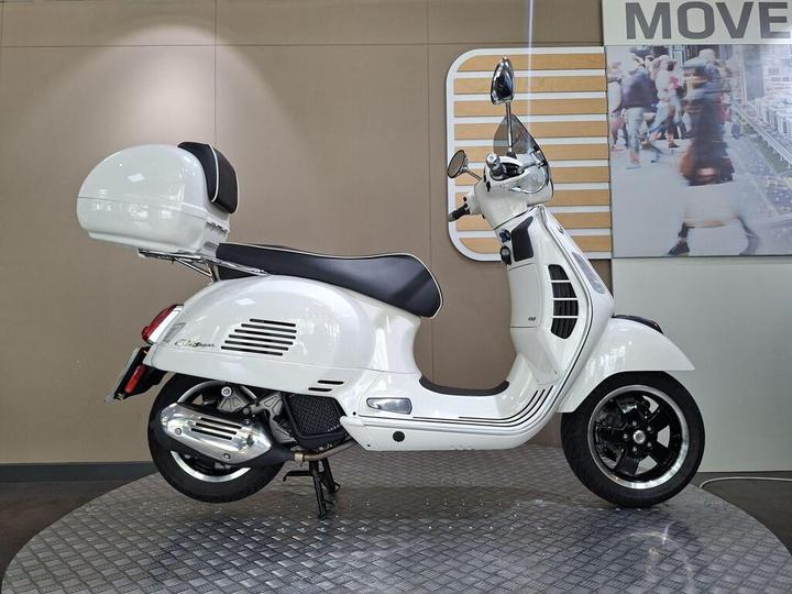 Vespa GTS Super 125 2018