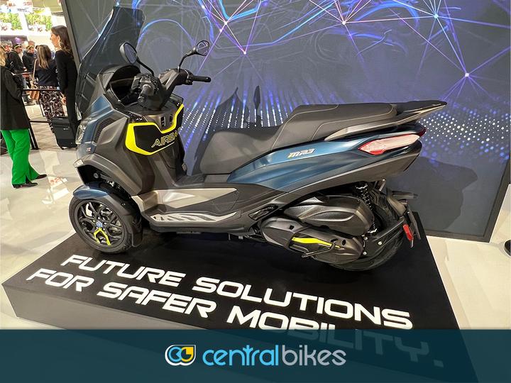 Central Bikes presents EICMA 2022 Piaggio MP3 concept scooter with airbags.